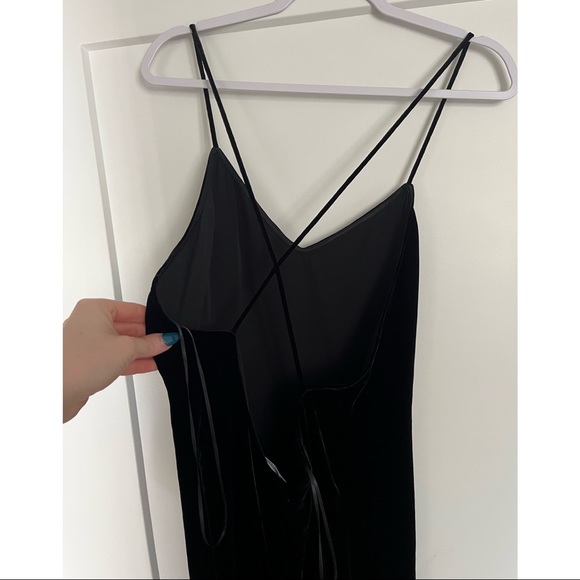 Reformation Moore Velvet Dress - Picture 4 of 6